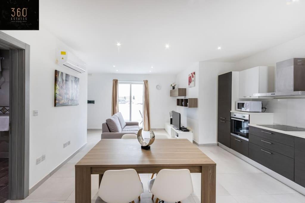 Spacious, Beautiful Central Penthouse With Bbq By 360 Estates Pietà Eksteriør bilde