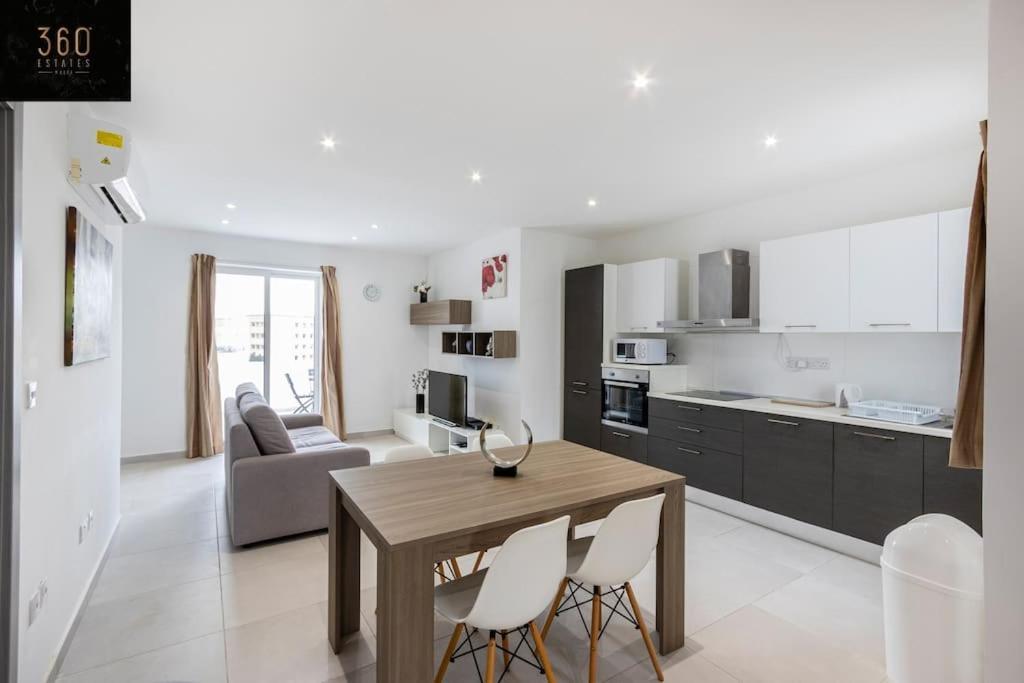 Spacious, Beautiful Central Penthouse With Bbq By 360 Estates Pietà Eksteriør bilde